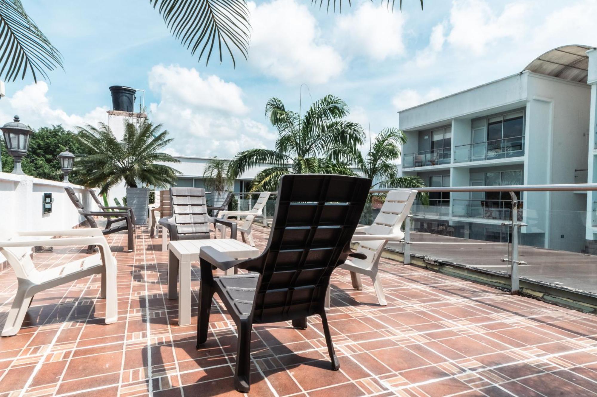 Hotel El Aeropuerto San José del Guaviare Exteriér fotografie